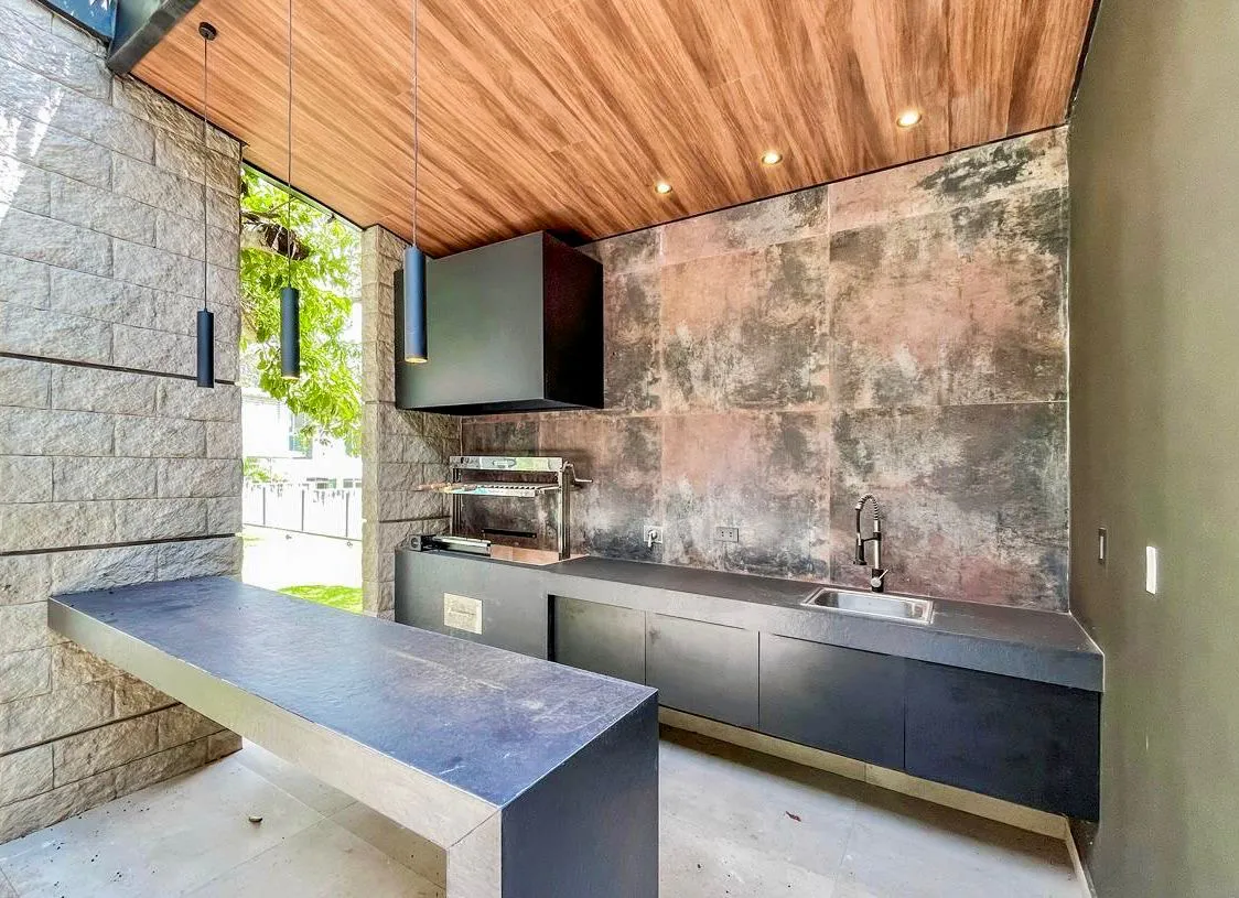 Foto 4 de Exclusiva Casa en Venta Urubo