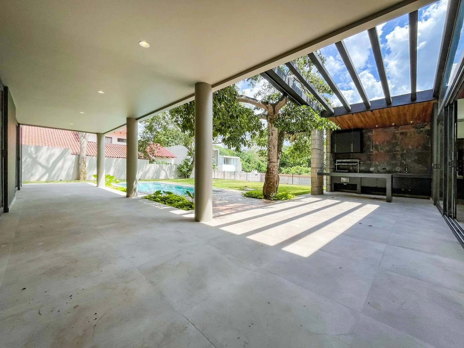 Foto 11 de Exclusiva Casa en Venta Urubo