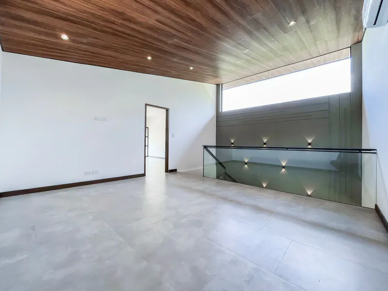 Foto 6 de Exclusiva Casa en Venta Urubo