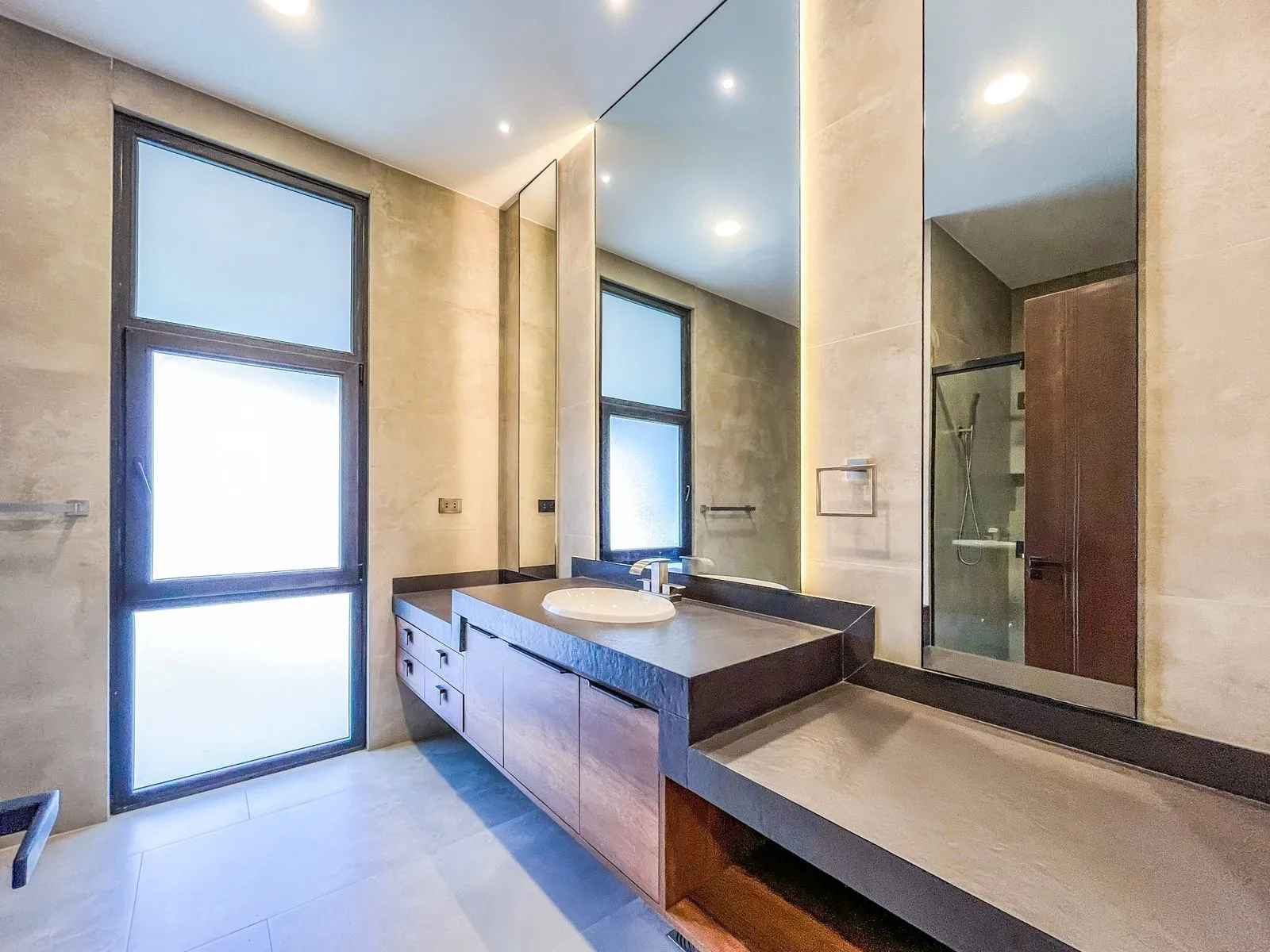 Foto 9 de Exclusiva Casa en Venta Urubo