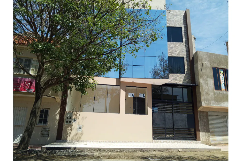 Foto 2 de Alquiler local comercial y trastienda, barrio Avaroa, Tarija