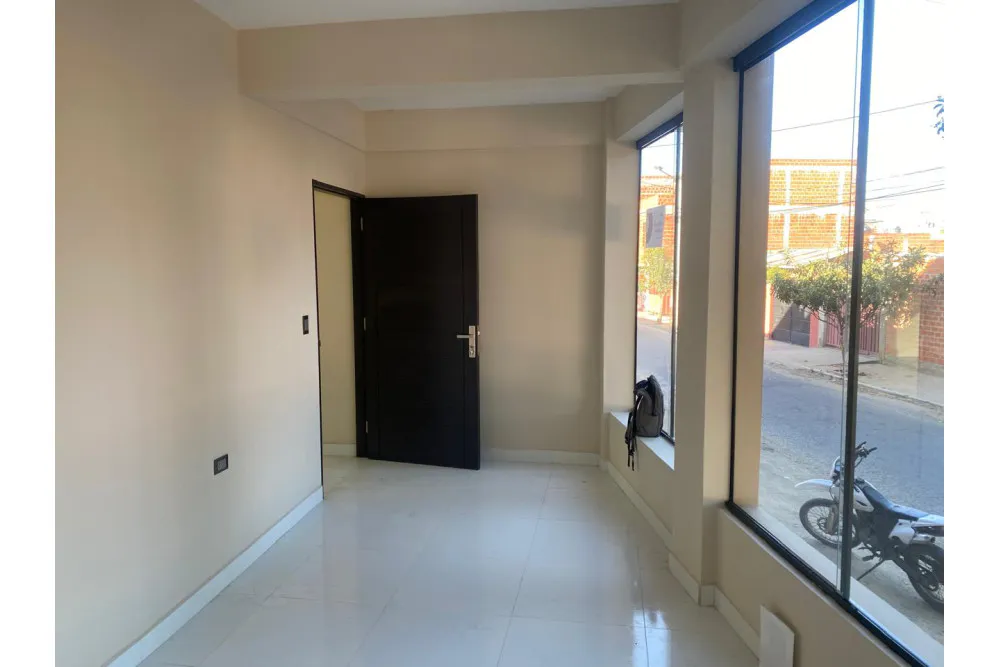 Foto 4 de Alquiler local comercial y trastienda, barrio Avaroa, Tarija