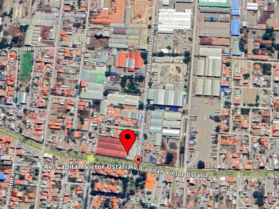 Foto 1 de Galpon Industrial en Alquiler Sobre Avenida