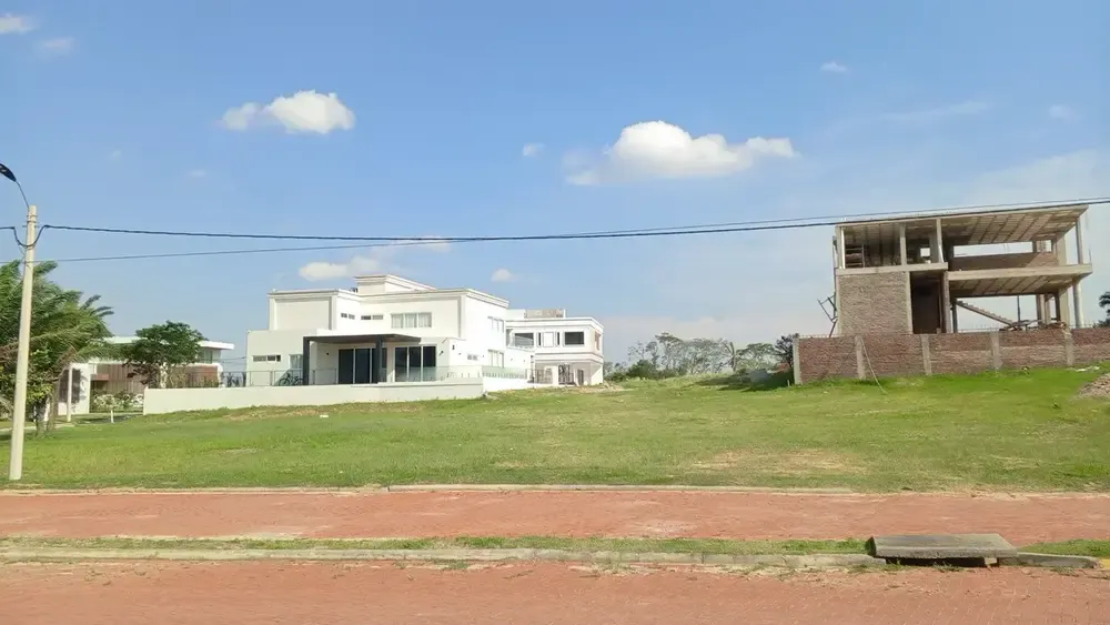Foto 2 de ¡Terreno en Venta en Mar Adentro – Urubó!