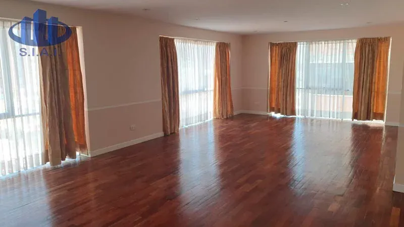 Foto 1 de Departamento en venta de 3 dormitorios en Calacoto