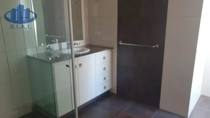 Foto 5 de Departamento en venta de 3 dormitorios en Calacoto
