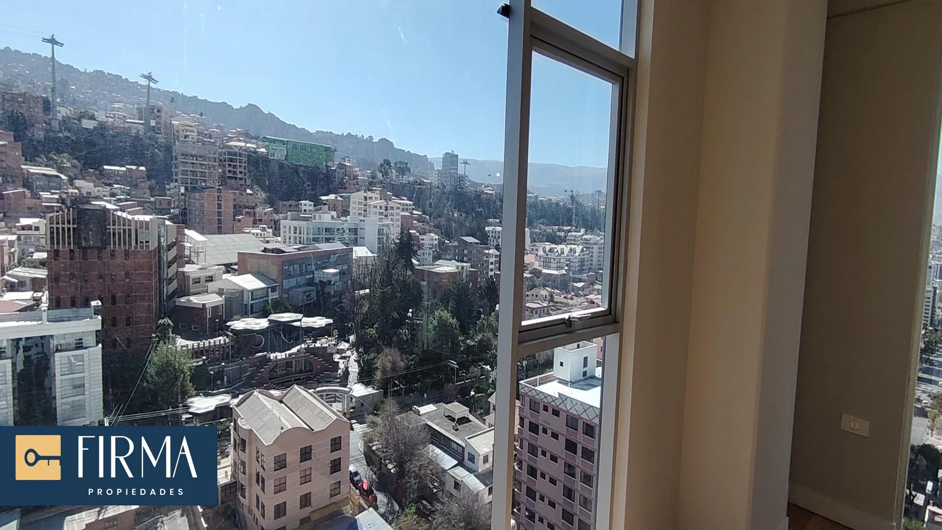 Foto 3 de Compra Este Departamento a Estrenar en Obrajes