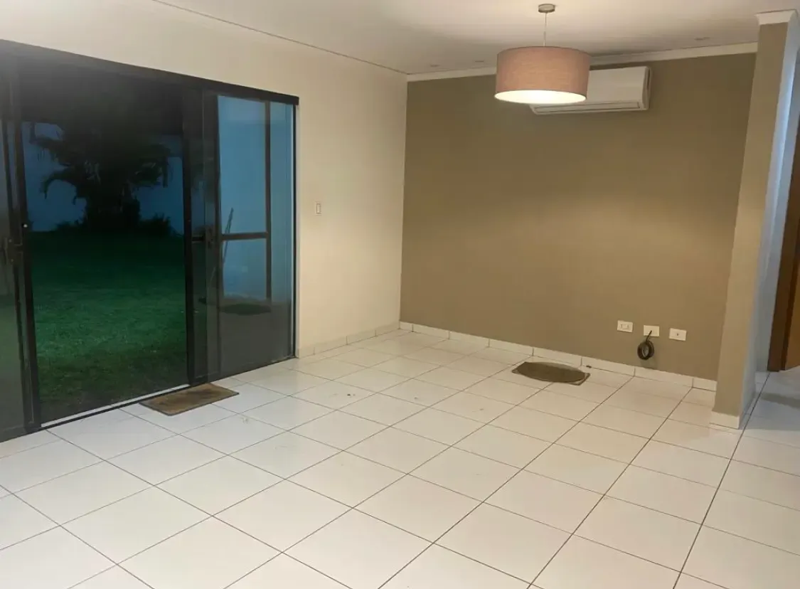 Foto 1 de Casa en Venta Zona Norte - Cond. la fontana Riviera 2
