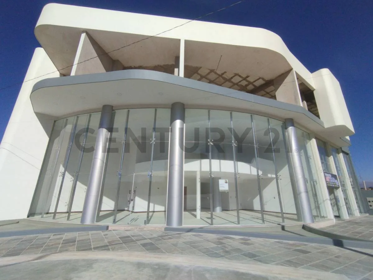 Foto 1 de ¡ Local Esquinero de 285 M². en Alquiler!