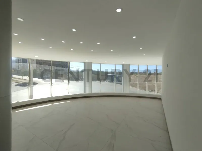 Foto 6 de ¡ Local Esquinero de 285 M². en Alquiler!