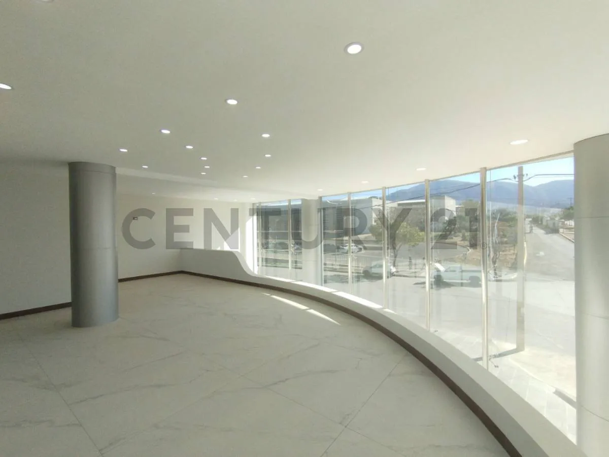 Foto 7 de ¡ Local Esquinero de 285 M². en Alquiler!
