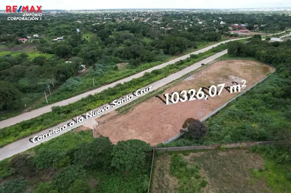 Foto 3 de Terreno en Venta - Av. G77
