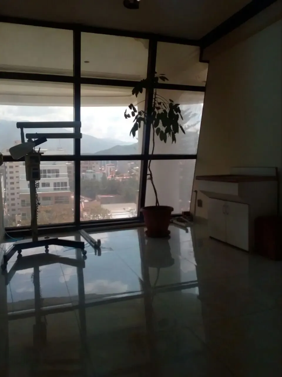 Foto 4 de Amplio Departamento en Venta Avenida Ballivian