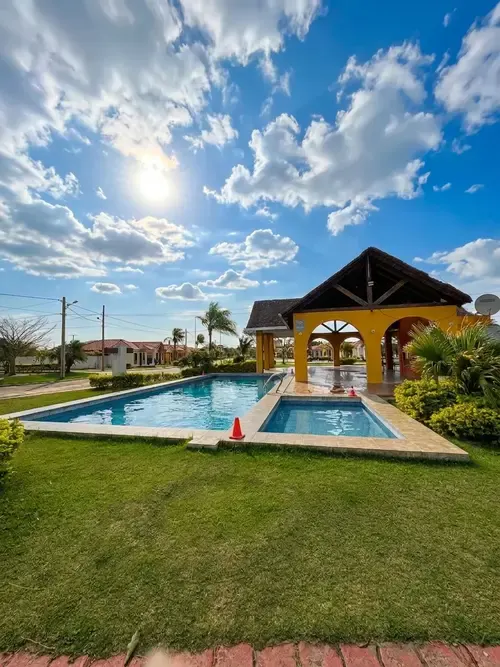 Foto 12 de 🏡 Casa en Condominio Patujú ✨ Frente al Club House | 3 habitaciones | Jardín
