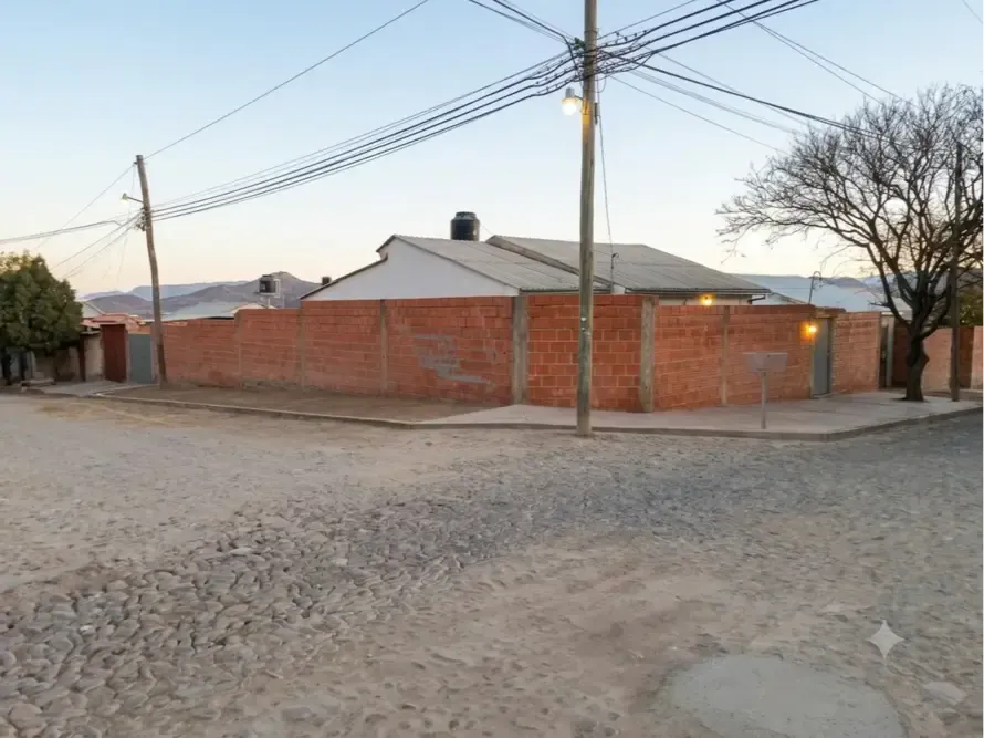 Foto 7 de Cómoda Casa en Alquiler de 2 Dormitorios con Amplio Jardín – Zona Torrecillas / Barrio Las Velas