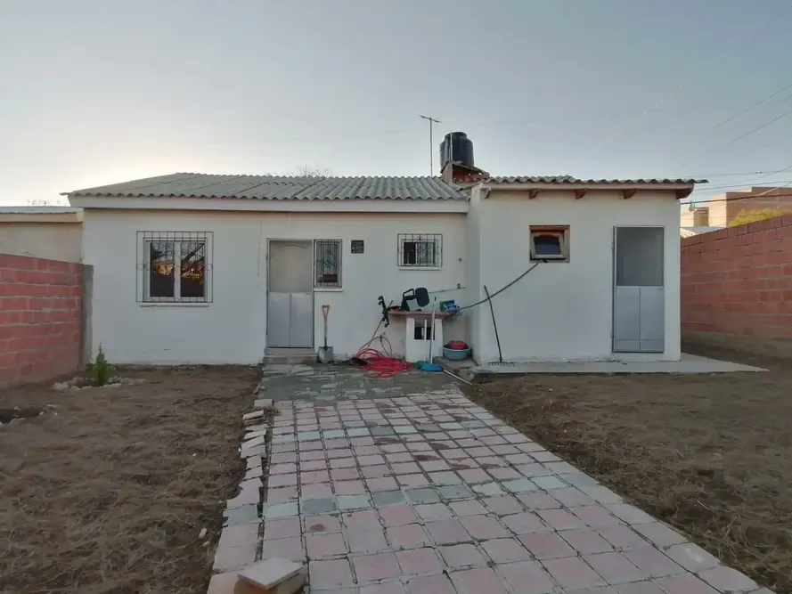 Foto 11 de Cómoda Casa en Alquiler de 2 Dormitorios con Amplio Jardín – Zona Torrecillas / Barrio Las Velas