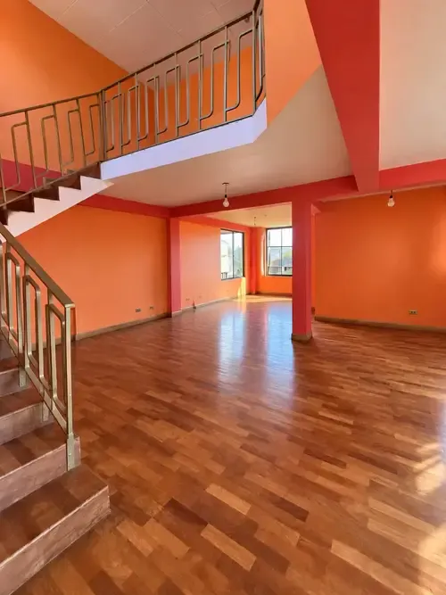 Foto 1 de Casa en Venta a Pasos de La Av Cochabamba