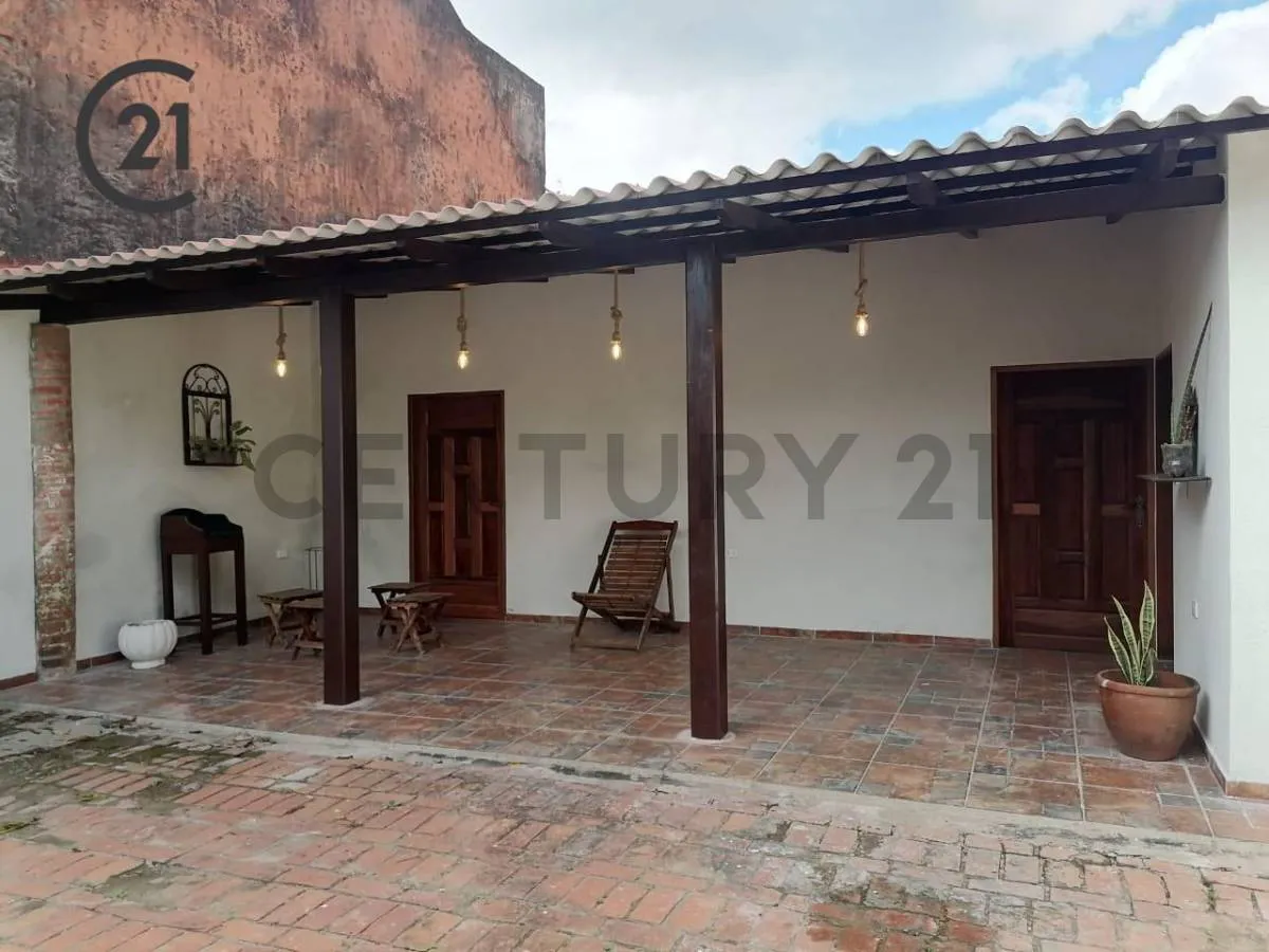 Foto 2 de Oportunidad Comercial | Casa en Anticrético - a 2 Cuadras de La Plaza de Warnes