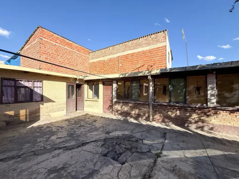 Foto 17 de Casa Comercial Como Lote en Quillacollo en Venta – 🏗️🚨