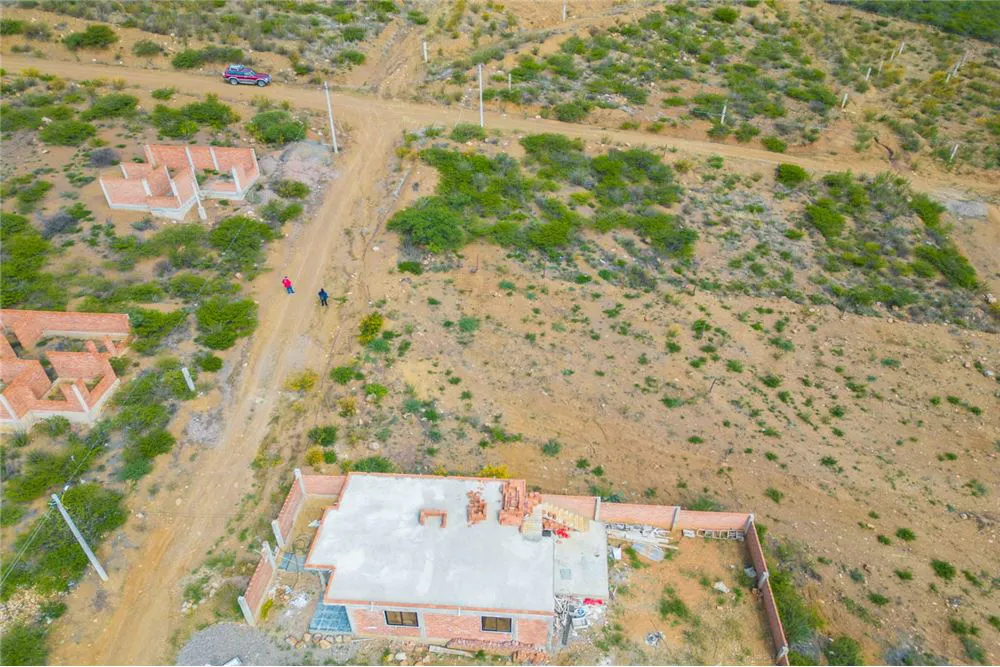 Foto 6 de Economico Lote en Venta Urb. Señor de Bombori