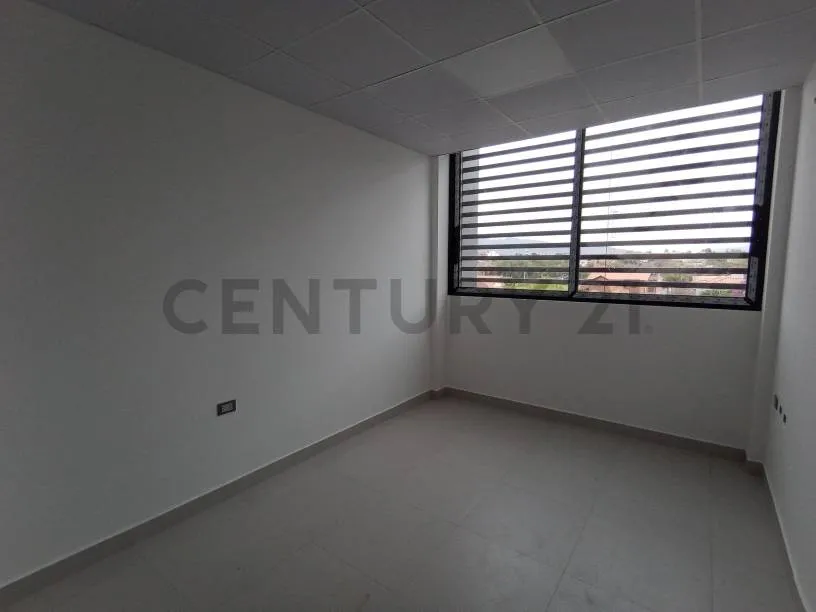 Foto 9 de En Alquiler Hermoso Consultorio Medico en Moderno Edificio