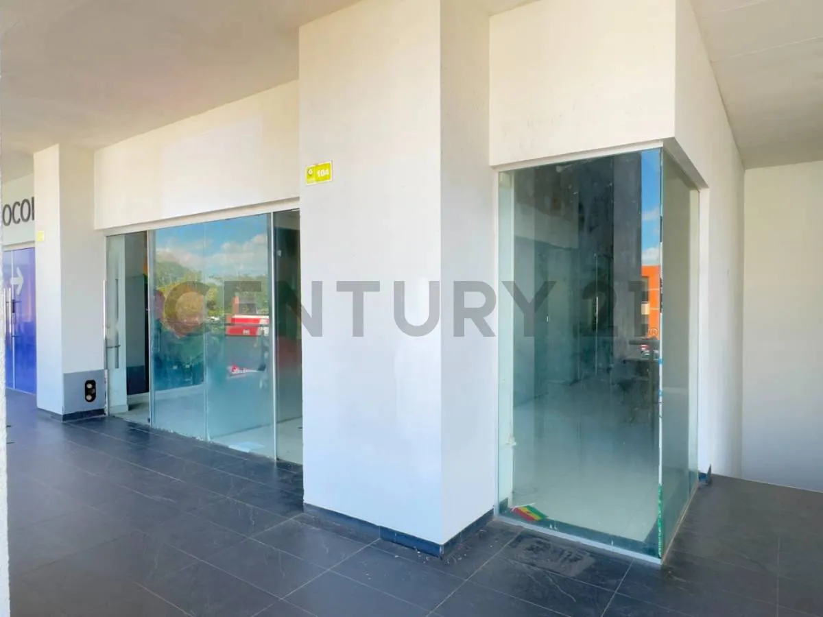 Foto 1 de local comercial en venta en el open mall del urubo