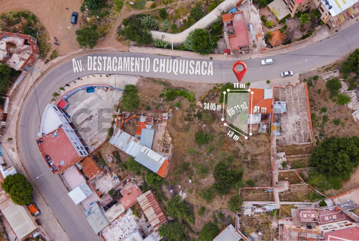 Foto 1 de Lote sobre Avenida Principal en venta