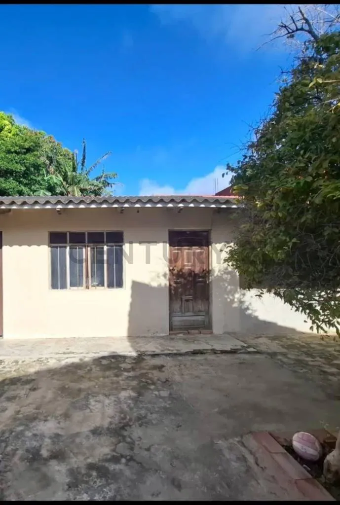 Foto 5 de Casa a Precio de Terreno en Zona Comercial