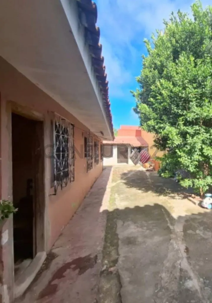 Foto 3 de Casa a Precio de Terreno en Zona Comercial