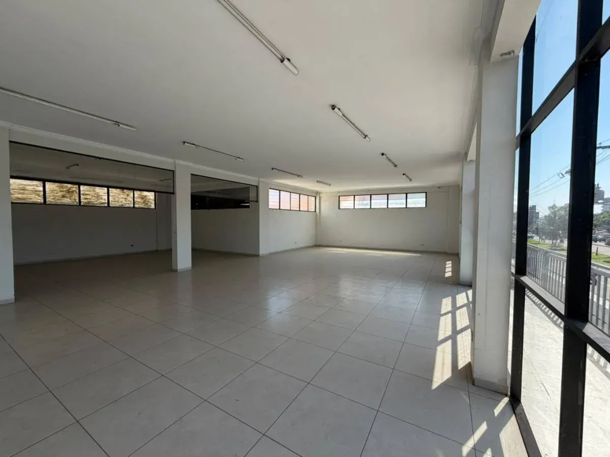 Foto 4 de Edificio En Alquiler, 2do anillo.