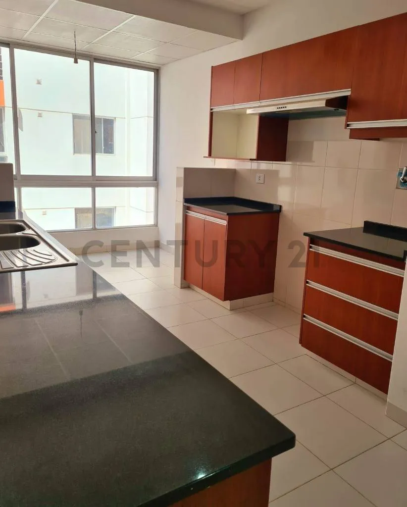 Foto 15 de Venta Departamento Amplio de 3 Dormitorios Mas Garage y Baulera