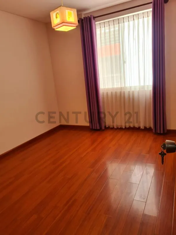 Foto 7 de Venta Departamento Amplio de 3 Dormitorios Mas Garage y Baulera