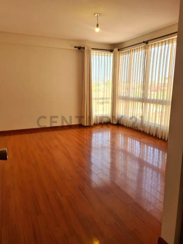 Foto 11 de Venta Departamento Amplio de 3 Dormitorios Mas Garage y Baulera