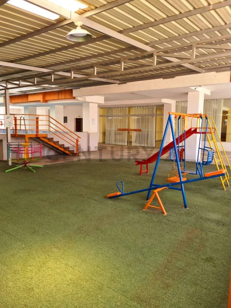 Foto 4 de Venta Departamento Amplio de 3 Dormitorios Mas Garage y Baulera