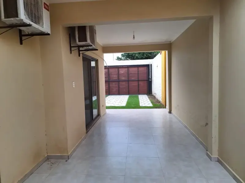 Foto 8 de Casa en Anticretico Urbanización Alemana - Zona Norte