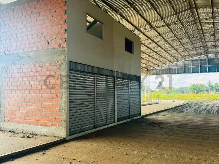 Foto 1 de Puesto Comercial en Venta