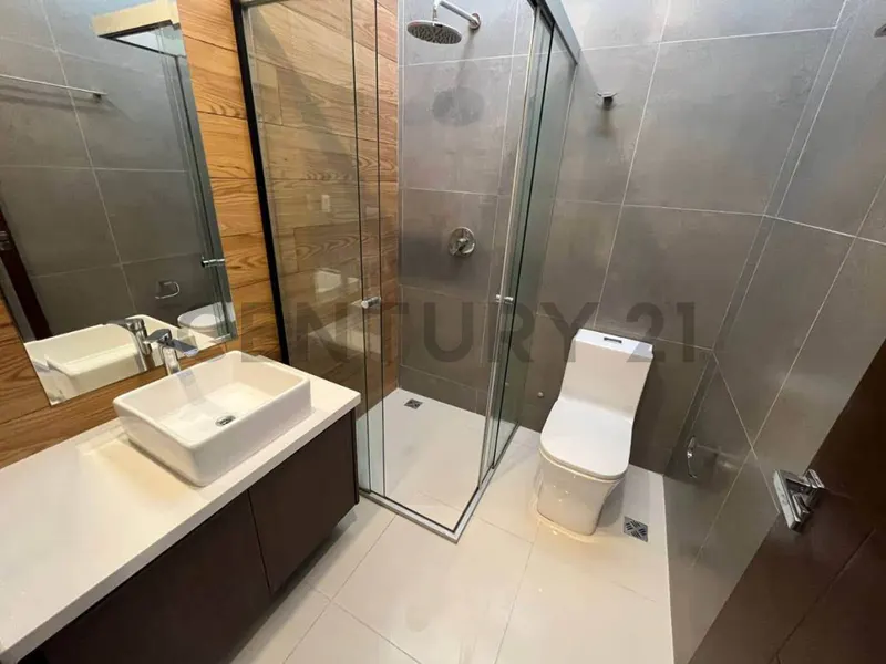 Foto 6 de Casa en Alquiler Zona Urubo Cond Los Parques III