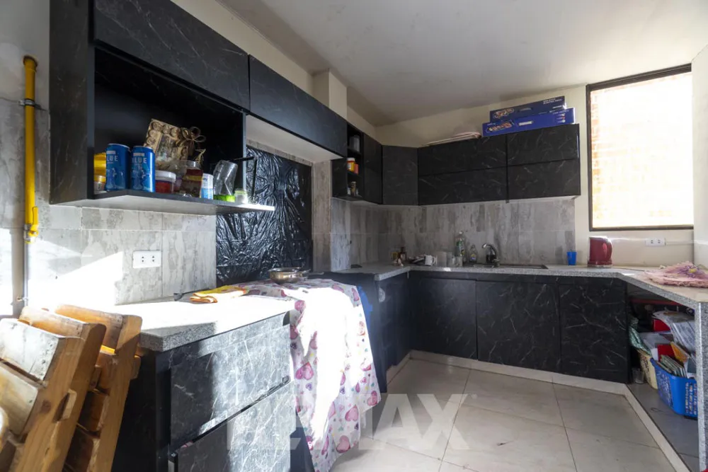 Foto 4 de Casa amplia con espacios comerciales