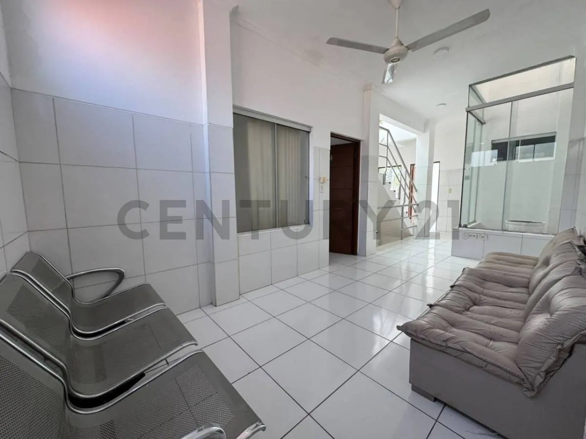 Foto 3 de Casa en Alquiler para Consultorios Medicos o Clinica Estetica, Afines