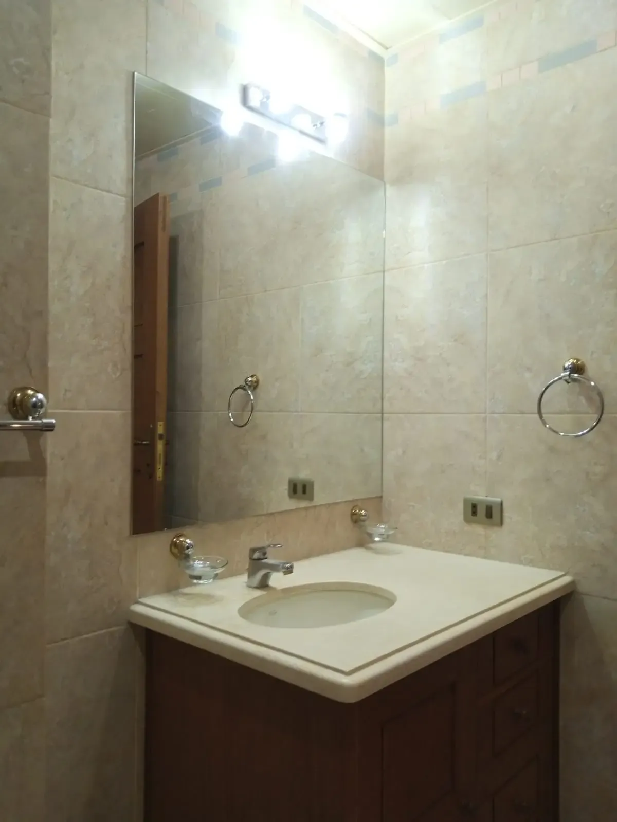 Foto 5 de Departamento en Alquiler Prox. al Parque Fidel Anze