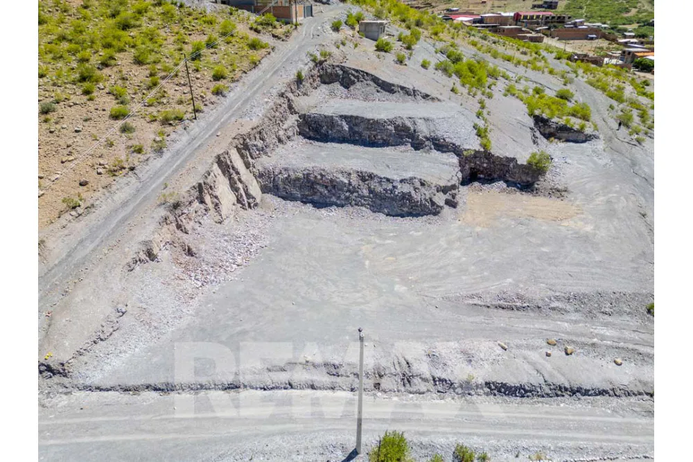Foto 5 de Lote en venta – Urb. Gavina | Zona Angostura