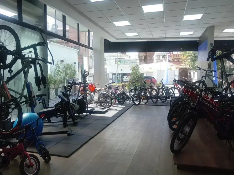 Foto 11 de Exclusivo Local Comercial a Puerta de Calle en San Miguel