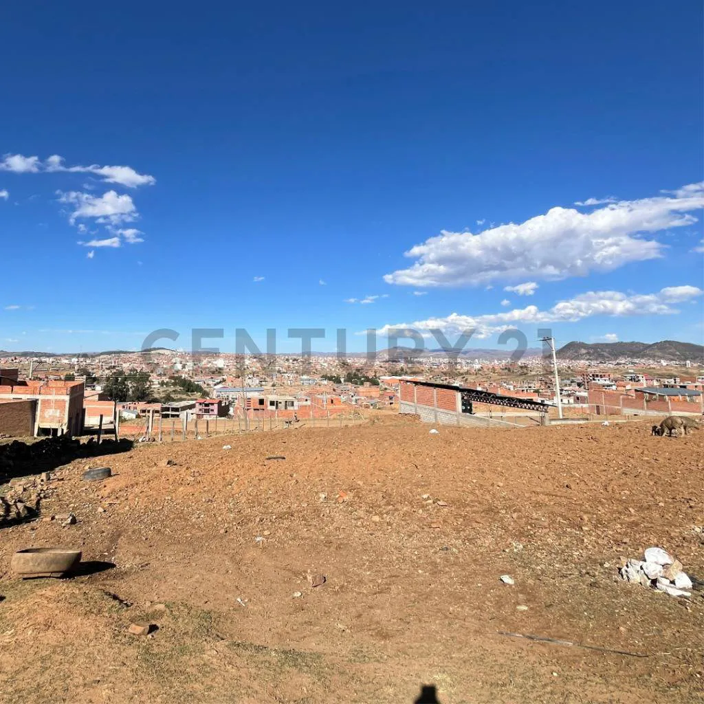Foto 3 de Lote Doble Frente en Venta