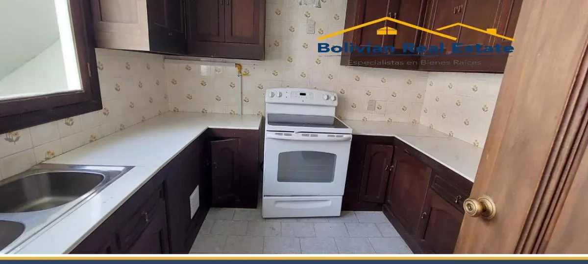 Foto 3 de Bonita Casa en Alquiler en Achumani – Inmediaciones Calle 22