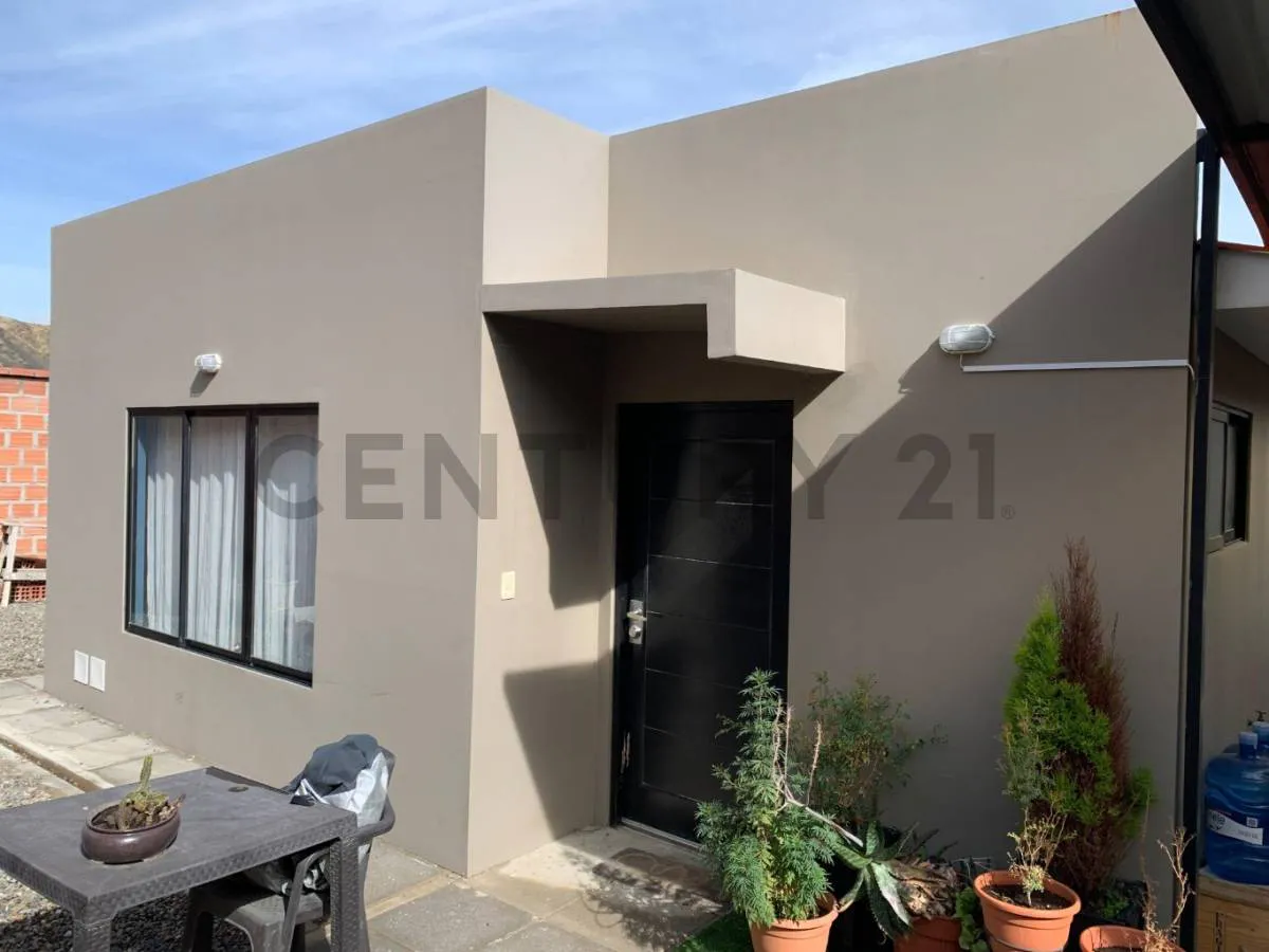 Foto 1 de Linda y espaciosa casa en alquiler, Lejos del Bullicio de La Ciudad