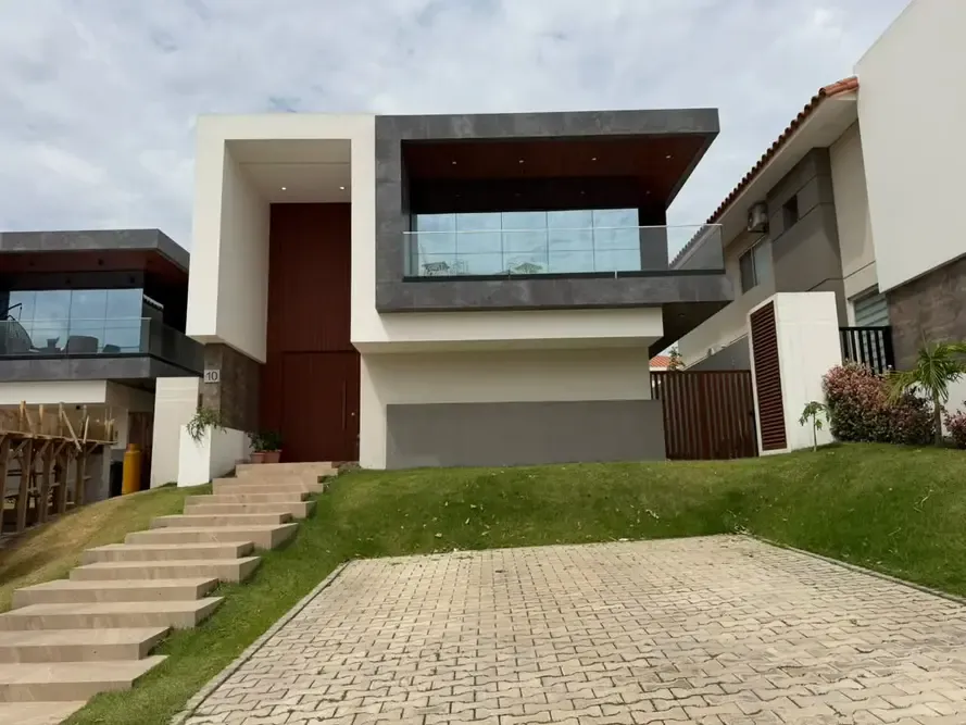 Foto 1 de Casa a Estrenar en Cond. Bosques de La Colina