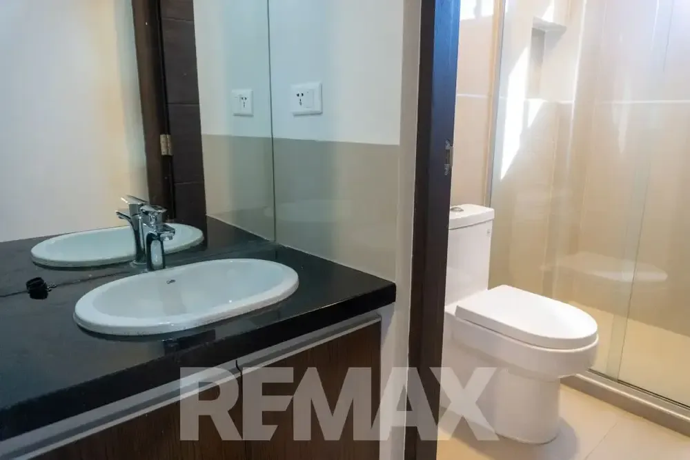 Foto 11 de Casa Moderna en Venta en Jardines del Bosque 🏡 | 3 Dormitorios y Amenities