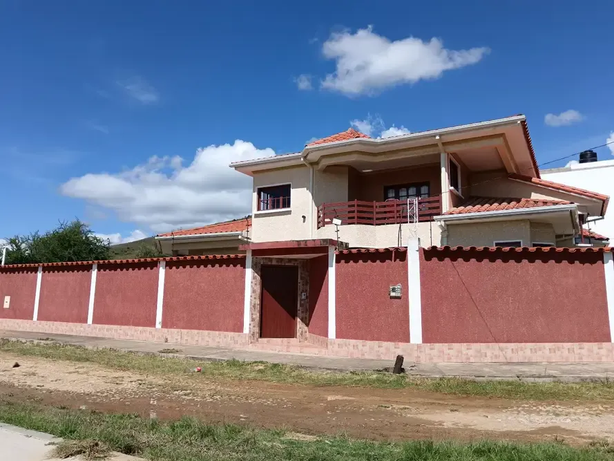 Foto 5 de Vivienda familiar de excelente calidad
