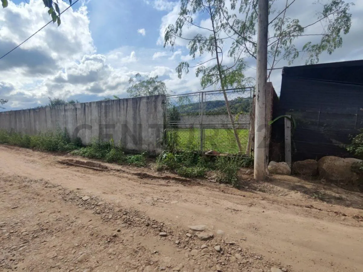 Foto 1 de Terreno en Venta Tiquipaya. Taruma