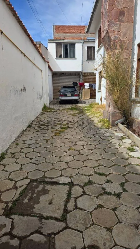 Foto 15 de Hermosa casa amplia y céntrica en venta